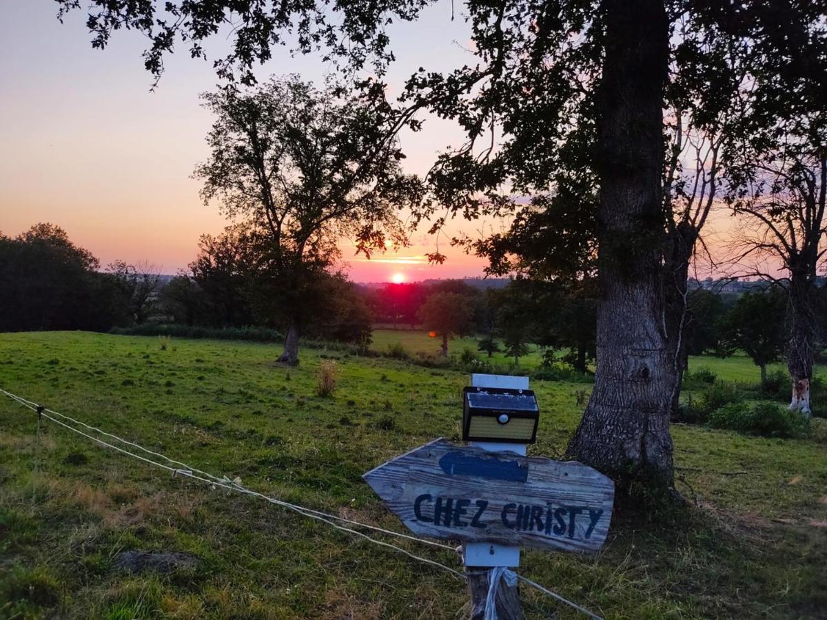 Chez Christy Chemin Des Dinots Bed and Breakfast Saint-Bonnet-de-Four Εξωτερικό φωτογραφία